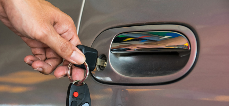 Car door lock repair in La Ca